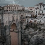 Le Puente Nuevo de Ronda au-dessus des gorges du Tajo, en Andalousie